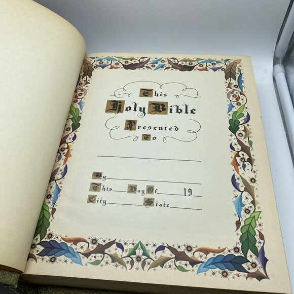 Holy Bible KJV Large Heirloom Family Red Letter Master Reference Edition (1971) - Picture 7 of 16